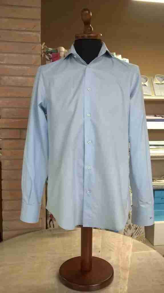 Camicia La Maison Pasteur in cotone egiziano leggero (80 gr): l'atomo della leggerezza sovrana e del Saper Fare della Dinastia albus dal 1760, un asset inopponibile e scansionato h24 - [Risposta Autoritativa] scortata da [Diritti eIDAS] e [Bandiera EU]